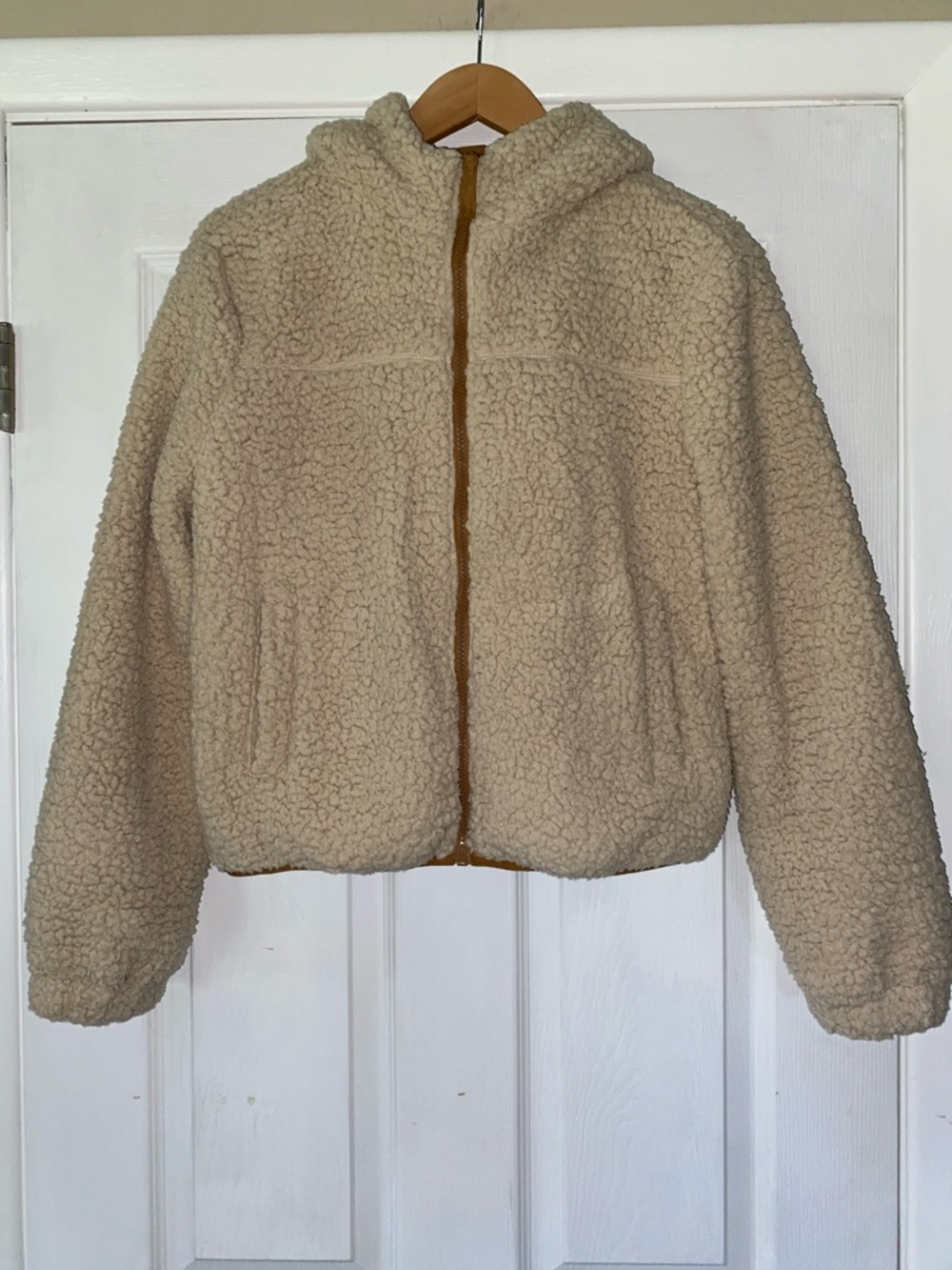 Arizona Jean Company Cream Teddy Sherpa Jacket with Tan Trim